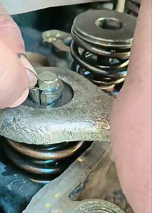 219K views · 314 reactions | Head valve lock system #reelsviralシ #reelsvideo #viralvideo #foryou #short | BD mechanic Tips25 | Facebook