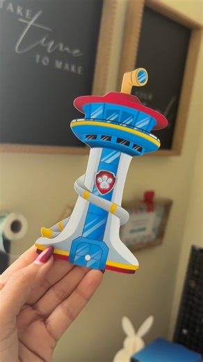 VS Printart •Birthday Party Decor• Silhouette Cursos on Instagram: "Así comenzamos este 2026 con Los perritos más amados 🥹 🐾 un hermoso topper para darle ese toque personalizado a tu 🎂"