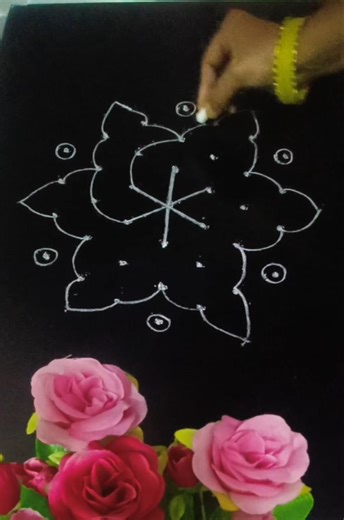 7*4 dots small beginners rangoli designs #easyrangoli#ugadhimuggulu#kolam#viral#shortsfeed#youtube
