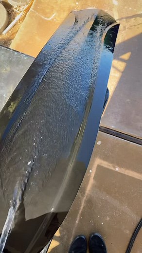 7.2K views · 23 comments | Here you can see the hydro dynamic effect that our favorite base contour creates. It is a venturi design so the water or snow coming in the nose gets compressed and channeled out the tail with increased velocity and focus. This translates to fast acceleration, amazing drive and nimble maneuverability. ❄️ #surf #snow #snowsurfer #foam #fiberglass #epoxy #handshaped #handmade #venturi | sunrisesnowsurf | Facebook