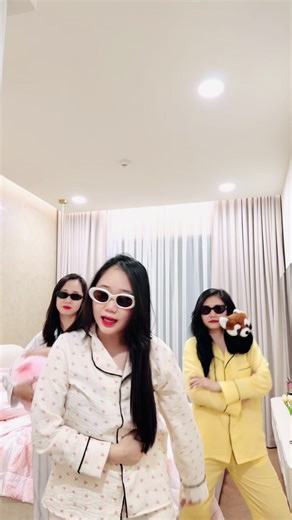 Anh em giang hồ tạo nét