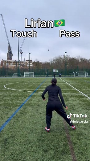 Ultimate Touch and Pass Challenge in Brazilian Football