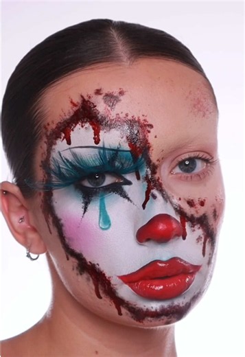 Clown Makeup Tutorial (30 min) — Halloween Look with Skulltress Palettes