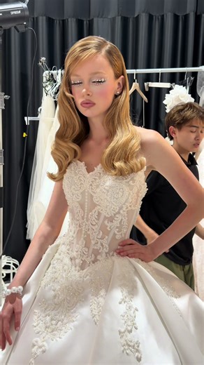 Elegant Wedding Dresses for Dreamy Bridal Moments