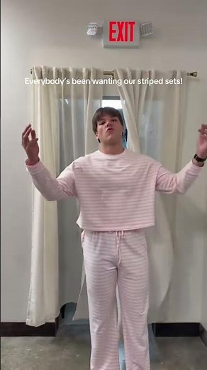 This is your sign! Come see us🤣💚🛍️ #pantsstore #ootd #funny #trending #shopping #retail