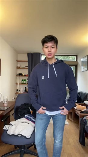 Lecture outfit check simple blue layers for campus days