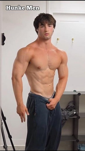 Overcoming#aesthetic#muscle#motivation#posing#abs#chest#biceps#model#body#hunk#gym#work#back#bulge