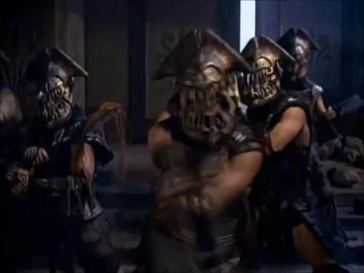 💪 Hercules: The Legendary Journeys (1995) brought the legendary Greek hero to life in a way that captured the imagination of 90s TV audiences. Starring Kevin Sorbo as the mighty Hercules, the series blended epic mythological battles with humor and heartfelt stories of heroism and friendship. Alongside his loyal companion Iolaus, Hercules took on gods, monsters, and otherworldly challenges in his quest to protect humanity. With its campy charm, larger-than-life action, and unforgettable characte