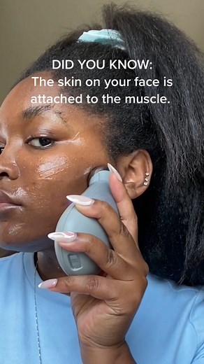 Exploring the Benefits of Microcurrent Devices for Skincare