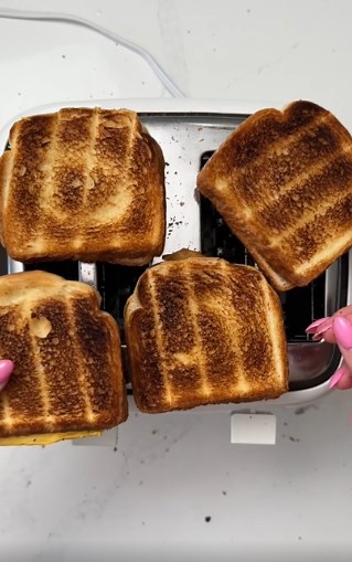 This simple sandwich method changes grilled cheese forever