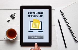 Crafting a Winning Internship Resume: Top Tips and Objective Examples | LoveToKnow