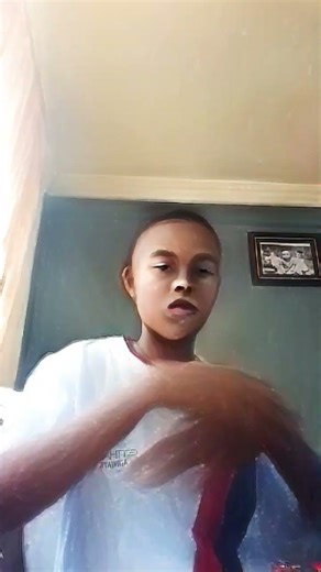 Gang hand sign🥷🥷