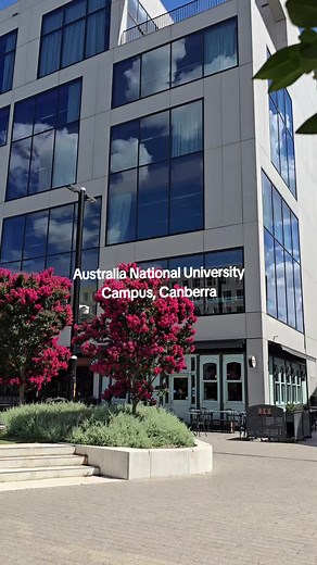 Exploring the Australian National University Campus