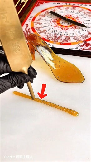 This High Heel is Made of Sugar 😳 | Amazing 3D Sugar Art 👠🍭 #shorts
