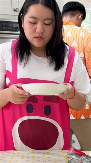 This feeding challenge is INSANE 💀 #funnyskits #viral