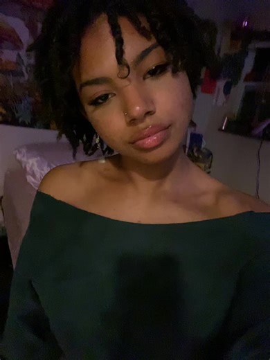 Jewels (@jewels_realm2)’s videos with Persian Rugs - ♱