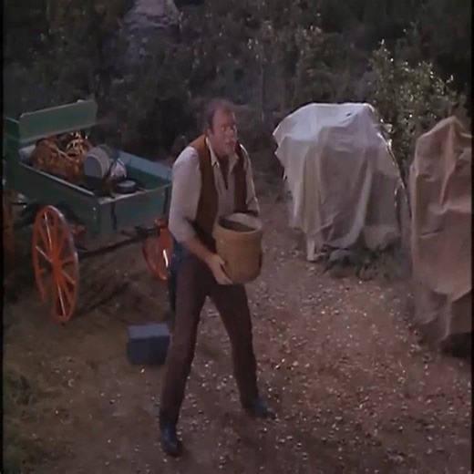 5K views · 306 reactions | Bonanza Temporada 5 Capitulo 12 – Hoss y los duendes #P12 #Bonanza #bonanza1959 #cowboy #cartwright #peliculas | Amigos de Bonanza | Facebook