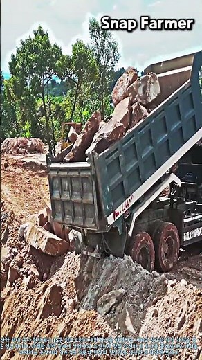 산악 현장 15톤 덤프트럭 대형 암석 하역 작업 방법 : 중장비 바위 언로딩 #worker #process #dumptruck #heavyequipment #construction