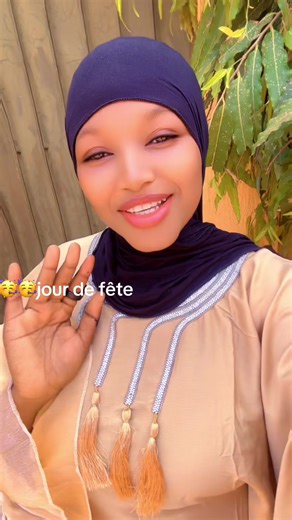 Vidéos de Faïsatou Dao🇧🇫 (@faisatou_dao) avec son original - Faïsatou Dao🇧🇫