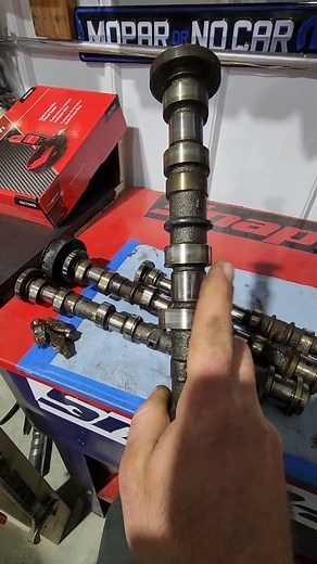 18K views · 6.6K reactions | Chrysler 3.2 & 3.6 Pentastar tick! . . . . #mechaniclife #funny #carguy #cargirl #mechanic #tips #tipsandtricks #howto #diy #howstuffworks #chrysler #dodge #jeep #ram #pentastar #camshaft #lifter #tick #rockerarm #reels #fbreels #robthemechanic | Robert Zeromski | Facebook