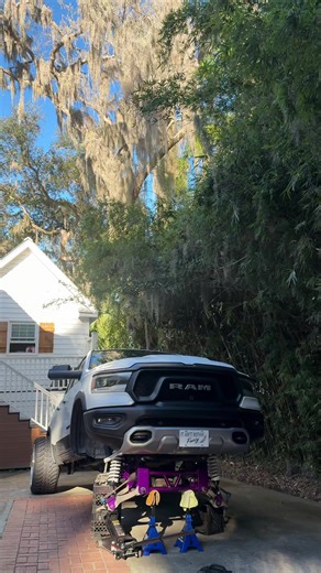 Gainsville Crunch Time: Upgrading Squatted Trucks Parts