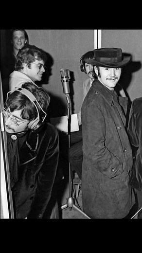The Beatles Sgt. Pepper's Lonely Hearts Club Band Sessions