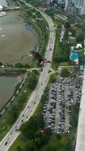 "Building a Parachute Jump: The Ultimate Adventure in Skydiving and Safety"#shortsvideo#shortsviral