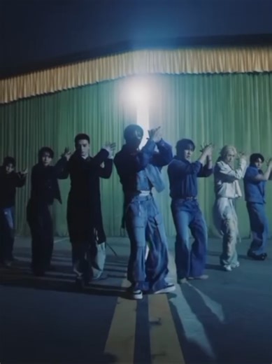 [Hollow] MV #straykidshollow #hollow #straykids #skz @Stray Kids @straykids_japan