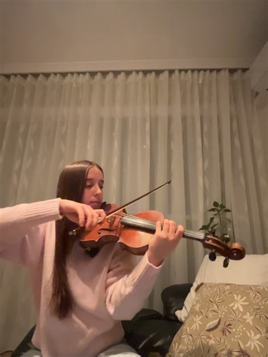 Enchanting Violin Cover of Mrs Magic by Strawberry Guy