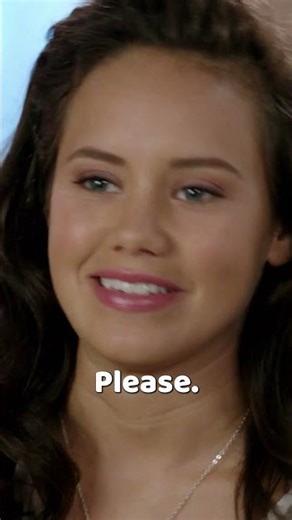 Evie discovers her mermaid powers 👀 #mako #makomermaids #h2ojustaddwater