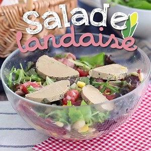 [ SALADE LANDAISE ] 🎄Une entrée de fêtes rapide et sans cuisson ;-) 🍴Tous les détails de cette recette ici→https://www.ptitchef.com/fid-1569883 | Les recettes vidéo de Ptitchef.com