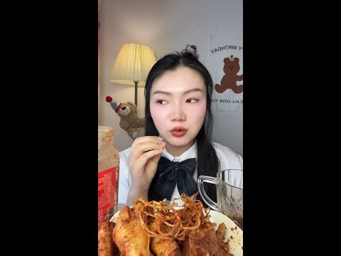 🔴 LIVE: Cozy Chinese Girl Eat & Talk, Gentle ASMR Eating Sounds & Relax Mukbang Vibes