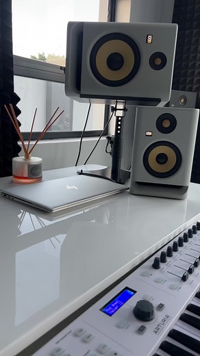 Modern Music Studio Setup for Professional Production