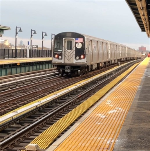 R142A 4 Train Official on TikTok