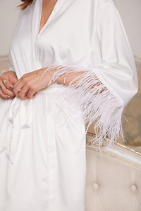 Bridesmaid Robes | Satin FEATHER Trim Bridal Robes | Bride Robe | Bridal Party Robes | Bridesmaid Gifts | Satin Silk Robe | Kimono Robe - Etsy