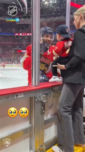 NHL Australia on Instagram: "Some wholesome content to start your NHL Saturday! 🥹 Catch the Carolina Hurricanes and Florida Panthers live and free on 9Go! and 9Now. 🎥 @flapanthers"