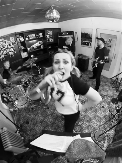 Understanding Power Dynamics and Horizons in AGT