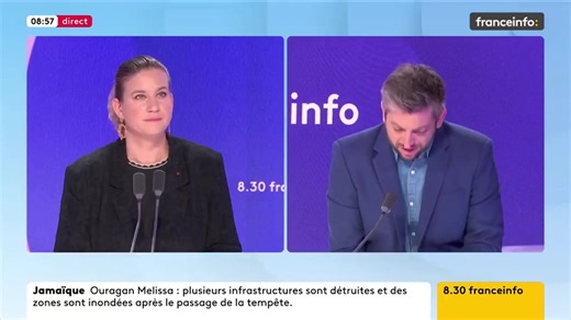 25K views · 971 reactions |  « Emmanuel Macron a fait plonger 1,2 million de personnes dans la pauvreté ! » - Mathilde Panot appelle le chef de l'État à partir « Emmanuel Macron est en train de condamner notre avenir. 1 enfant sur 5 est pauvre dans notre pays. Je suis indignée de ce que je vois autour de moi, dans la 7e puissance économique du monde ! Plus que jamais, une autre politique doit être mise en œuvre. Nous sommes la seule alternative ! » | L'insoumission | Facebook