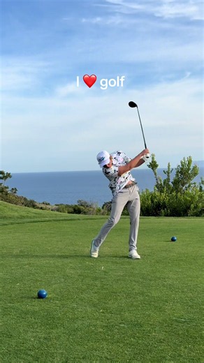 Been falling back in love w the game #golf #golftok #golfer #golfing #golfswing
