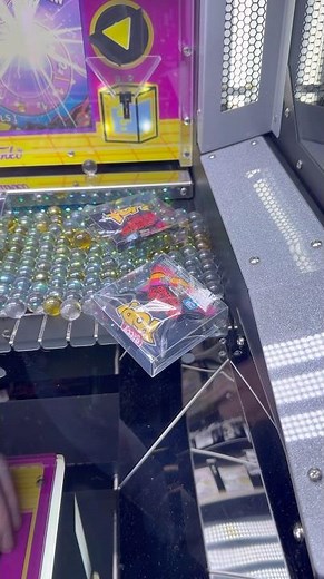 Stranger Things Prize STUCK Inside of the Arcade Game! #shorts #arcade #games