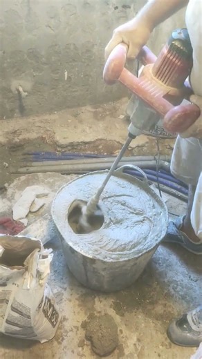 How to Mix Wallpaper Paste Perfectly (No Lumps!)