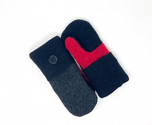 Wool Sweater Mittens, Recycled Mittens, Fleece Lined Mittens, Gift for Her, Gift Under 30, Teacher Gift, Bernie Mittens, 1000 Hours Outside - Etsy Canada