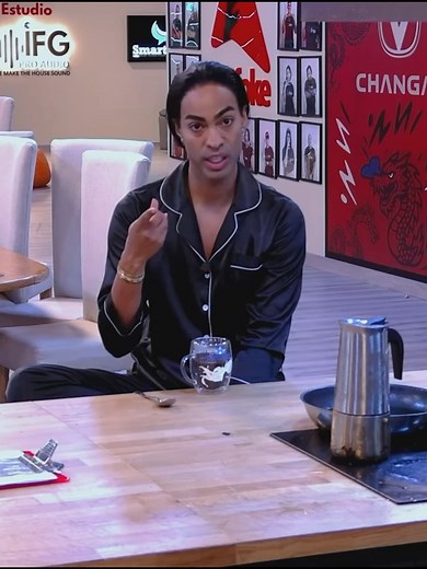 498K views · 18K reactions | #fblifestyle La Perversa esta quedando mal parada fuera de La casa | Santiago Matías | Facebook