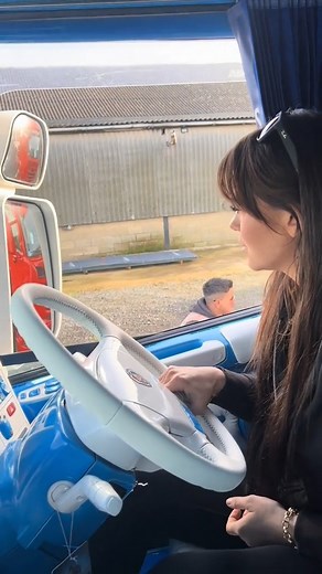 Quick 45 with my girl @Trucker Baddie #truckergirl850 #truckergirl #trucks #truckersoftiktok #trucktok #trucking | Trucking Girls USA