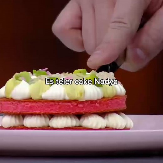 15K views · 10K reactions | Es teler cake yang membuat Nadya lolos masuk ke grand final 來 ( MasterChef Indonesia season 8 ) #viral #trending #masterchefindonesia #fyp | Aci Putra | Facebook