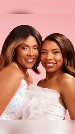 Black Radiance Beauty on Instagram: "Glowing up gorgeous is not easy, but Team USA Figure Skating Champion Starr Andrews makes it look easy thanks to mentoring mom, Toshawa Andrews who taught her daughter how to ice skate at a very young age. Now the mother daughter duo are teaming up to show what glowing up gorgeous is all about featuring their favorite Black Radiance glam! #HelloBeautiful #IAmBlackRadiance #LoveYourShadeOfBeauty #BlackRadianceBeauty #TeamUSA #MothersDay"