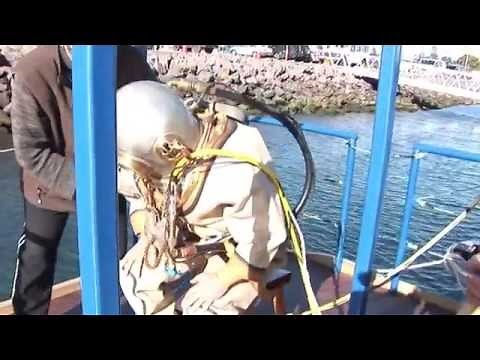 Antique Helmet Diving: Hard Hat Divers