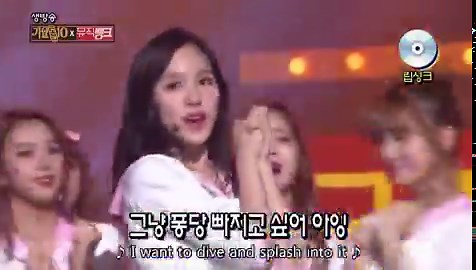 TWICE group penalty for failing the TW-Log missions should be re-performing this song with the exact same hairstyles and outfits LOL