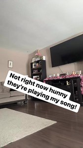 not right now hunny theyre playing my song 😂😂 #playingmysong #matthewlillard #fyp #😂 | Deadly Uncle Vibes
