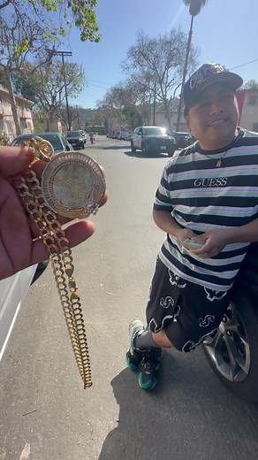 I bought his centenario chain for top dollar in East L.A🥶🙏🏽🤝🏽 | centenario